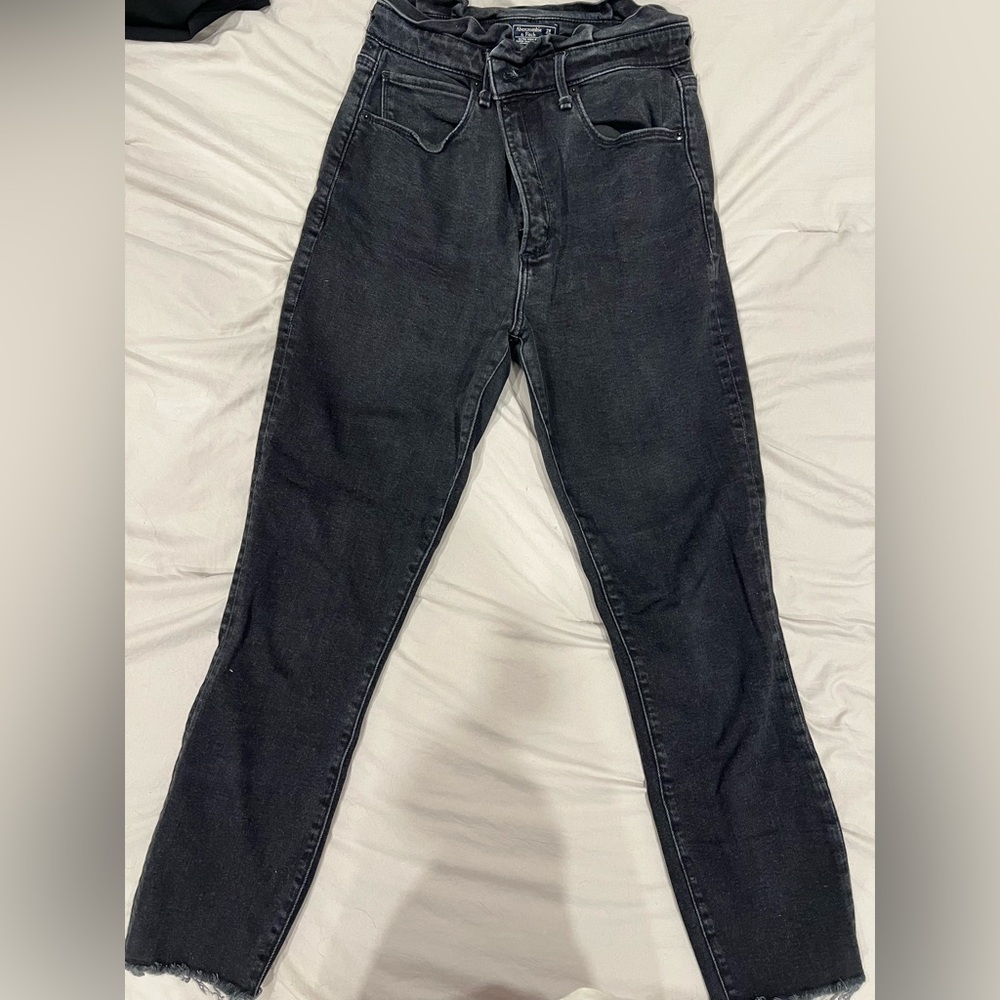 Abercrombie ultra high rise Super skinny Jean